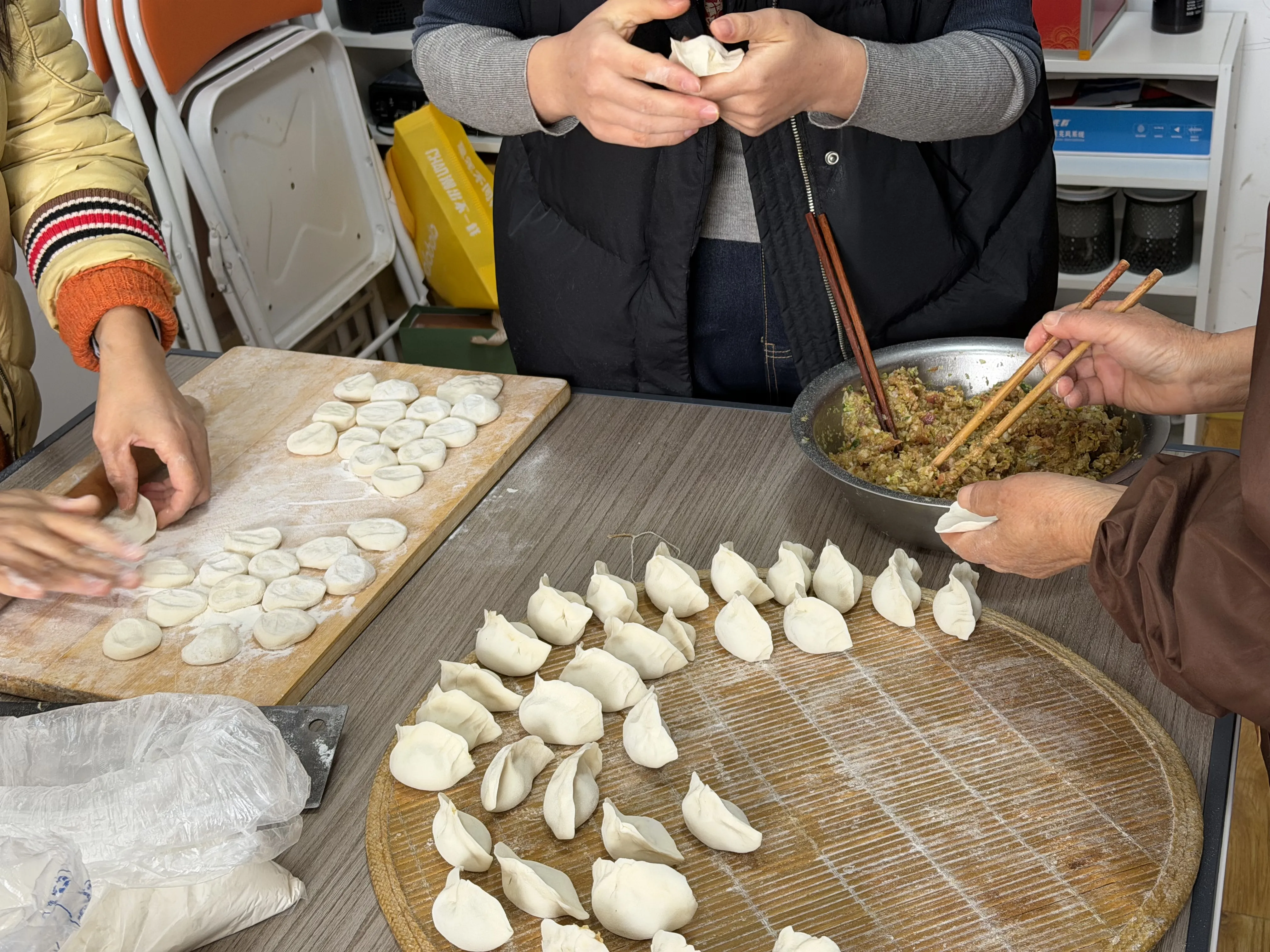 Zemeijia святкує Північний малий Новий рік